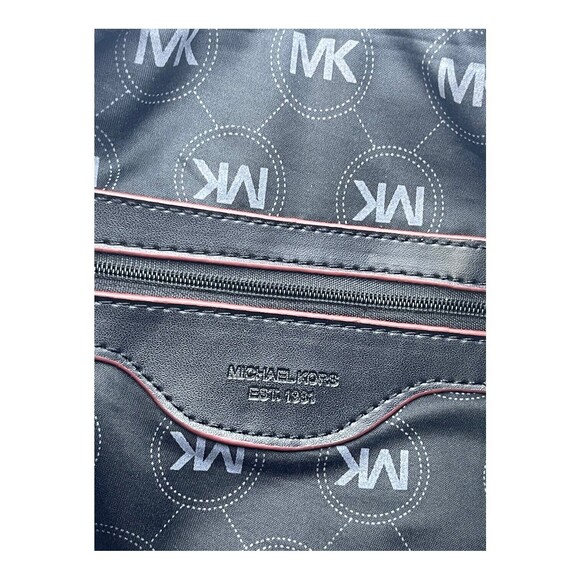 Michael Kors Signature Handbag all Black with Gold Trim Striking- Broken Zipper - Picture 6 of 6